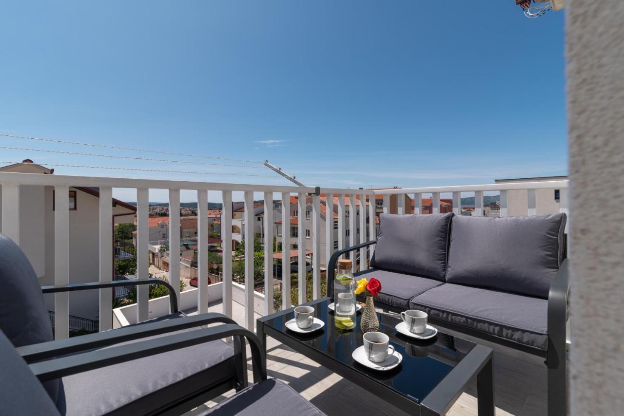Apartmani Ville Vengo Trogir Ngoại thất bức ảnh