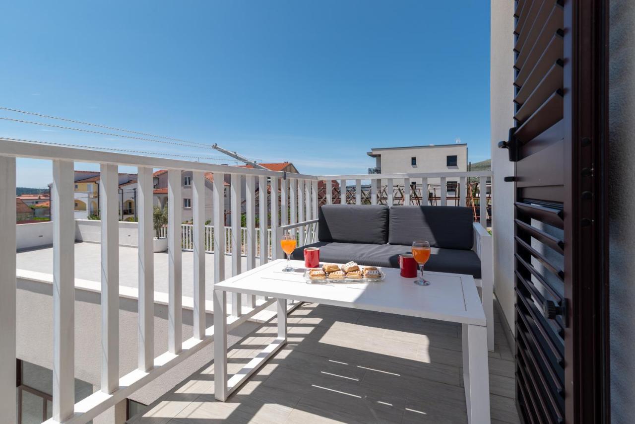 Apartmani Ville Vengo Trogir Ngoại thất bức ảnh