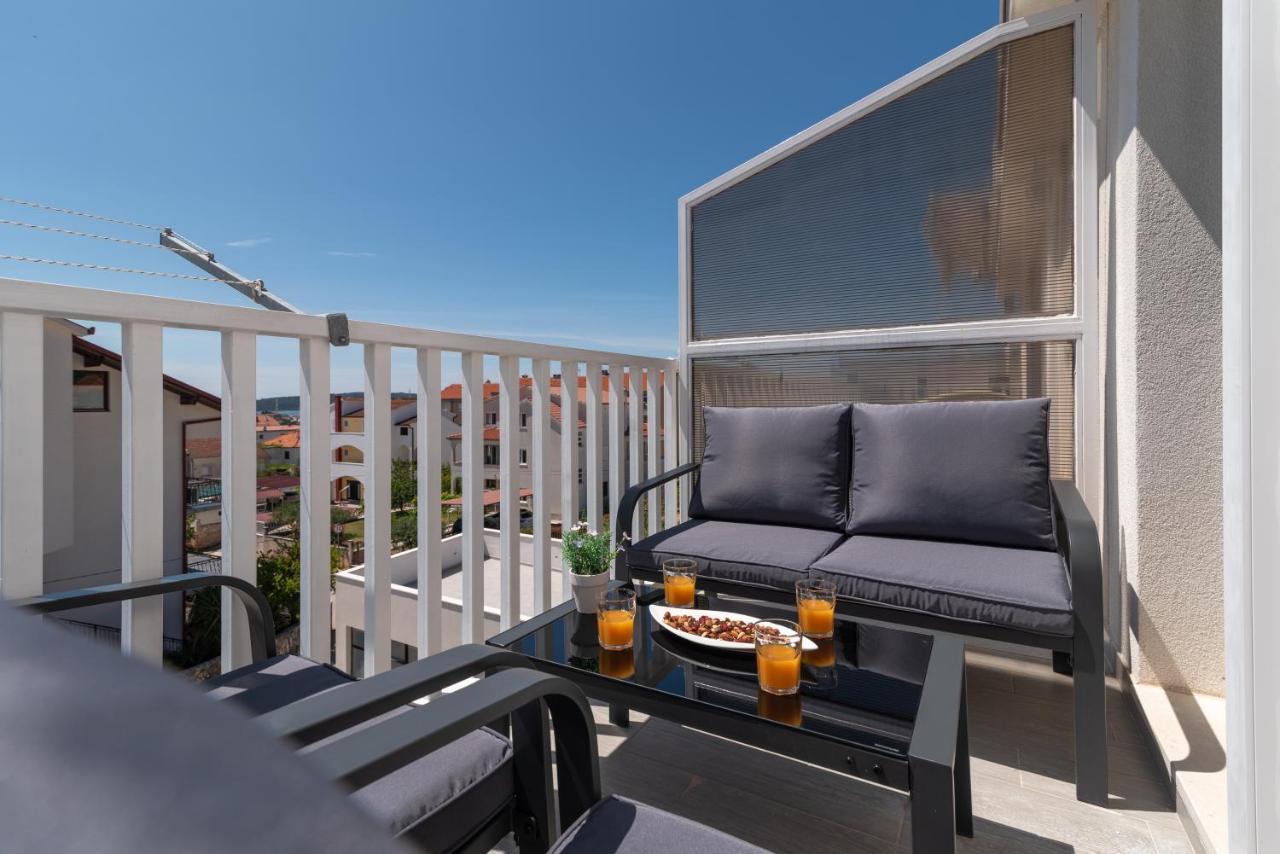 Apartmani Ville Vengo Trogir Ngoại thất bức ảnh