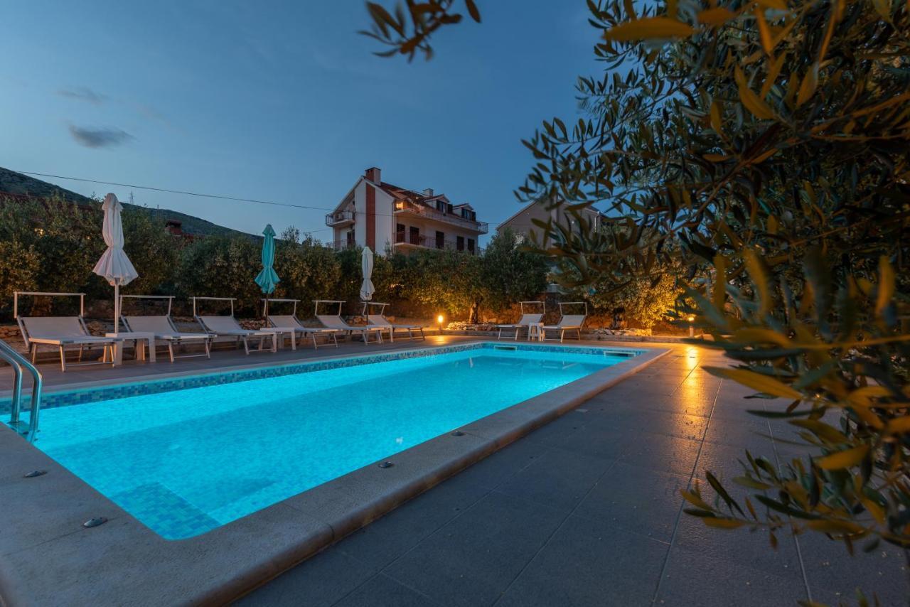 Apartmani Ville Vengo Trogir Ngoại thất bức ảnh