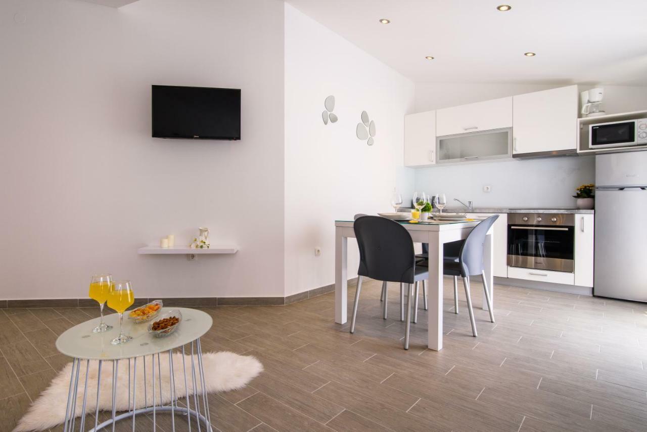 Apartmani Ville Vengo Trogir Ngoại thất bức ảnh