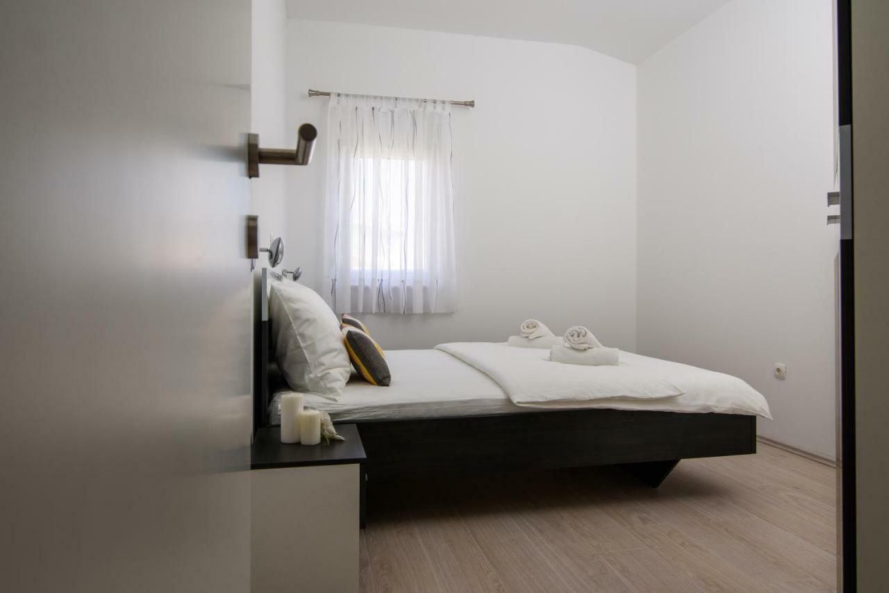 Apartmani Ville Vengo Trogir Ngoại thất bức ảnh