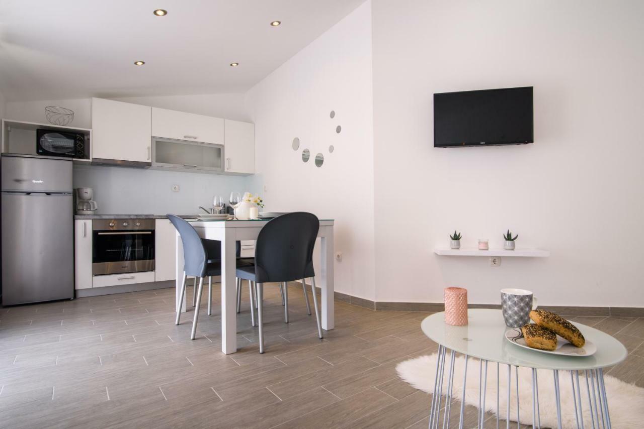 Apartmani Ville Vengo Trogir Ngoại thất bức ảnh